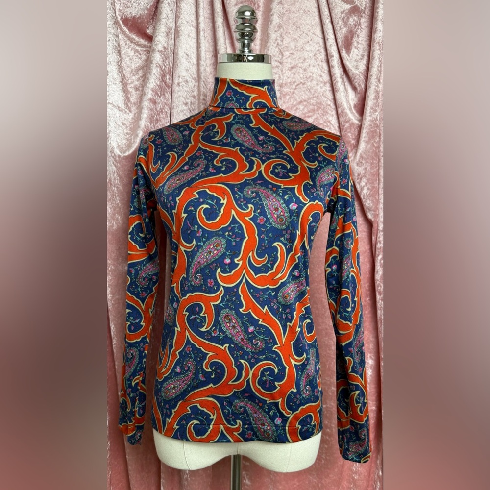 Vintage 70s Profile Ski Wear Paisley Ornate Pattern Mock Neck Long Sleeve Shirt